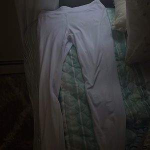 WHITE AMAZON ATHLIO LEGGINGS (SIZE SMALL)